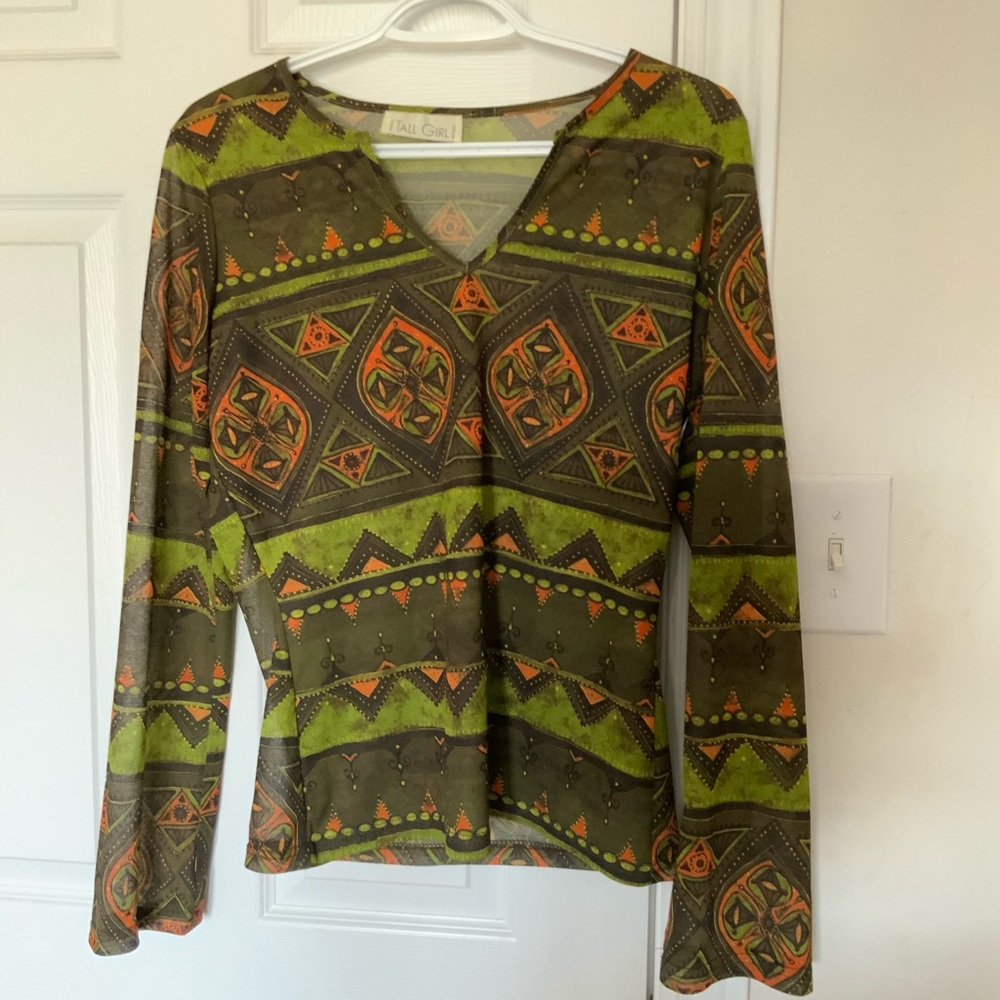 Pretty, sheer and flowy long sleeve